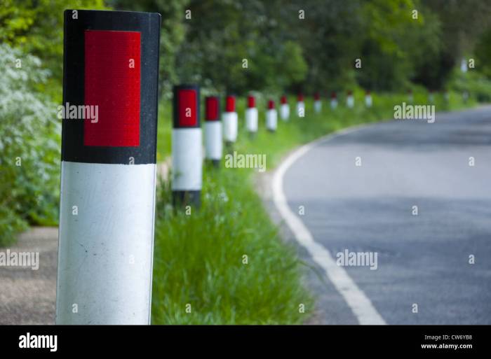 Reflectors cmr hy driveway